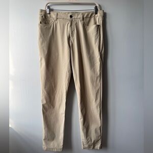 Lululemon Men's Commission Pant Slim 33 - Warpstreme - Sand/Khaki
